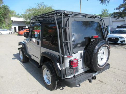 Used 2006 Jeep Wrangler Sport w/ 30" Tire & Wheel Group AWD/4WD image 6