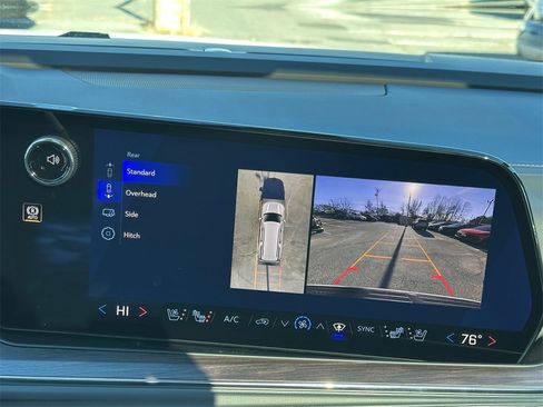 New 2026 Chevrolet Suburban Premier image 17