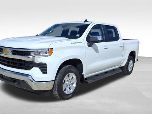 Used 2025 Chevrolet Silverado 1500 LT RWD image 4
