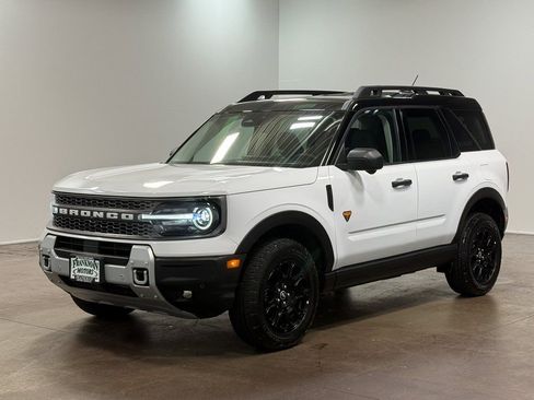 Used 2025 Ford Bronco Sport Badlands image 7