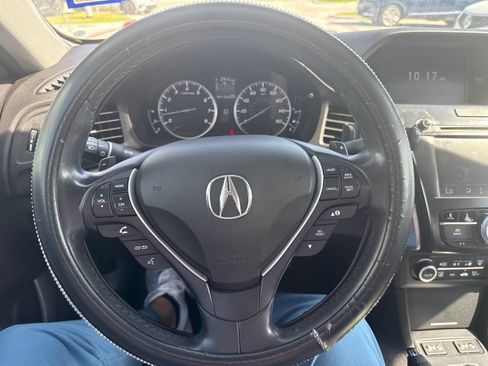 Used 2017 Acura ILX FWD image 10