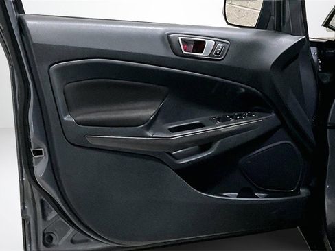 Used 2019 Ford EcoSport SE w/ SE Convenience Package image 19