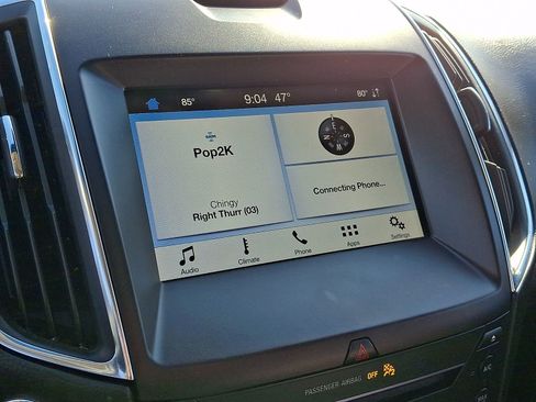 Used 2019 Ford Edge Titanium image 17