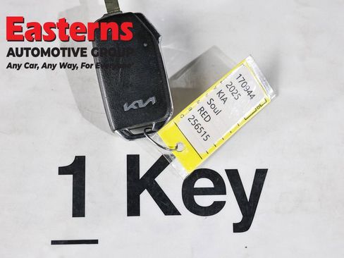 Used 2025 Kia Soul LX w/ LX Technology Package FWD image 25
