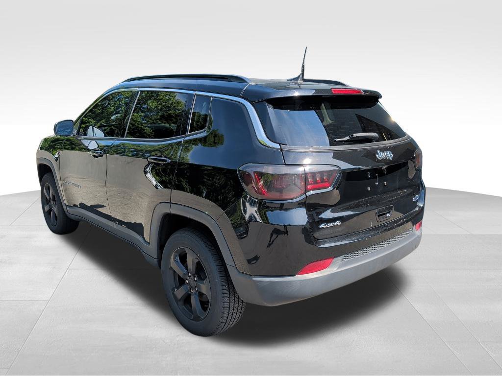 Certified 2019 Jeep Compass Latitude AWD/4WD image 3