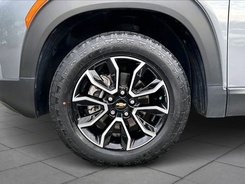 Used 2021 Chevrolet TrailBlazer ACTIV w/ Sun and Liftgate Package image 10