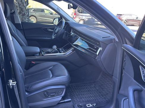 Used 2022 Audi Q7 Premium Plus w/ Premium Plus Package image 14