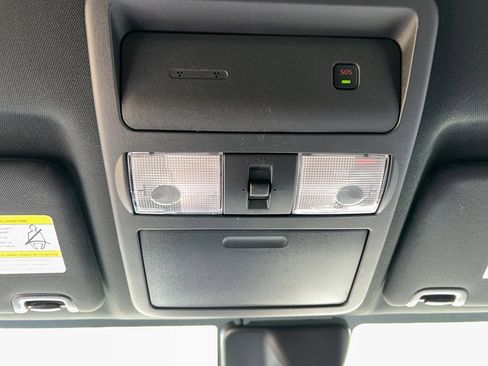 Used 2022 Nissan Frontier PRO-4X image 23