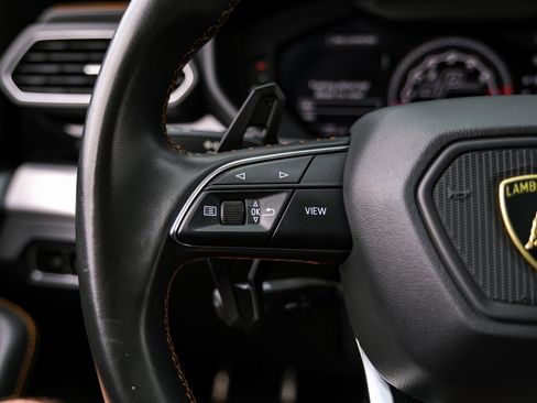 Used 2020 Lamborghini Urus image 15