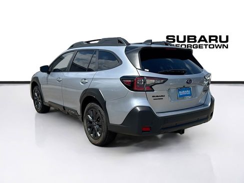 Used 2025 Subaru Outback Onyx Edition AWD/4WD image 6