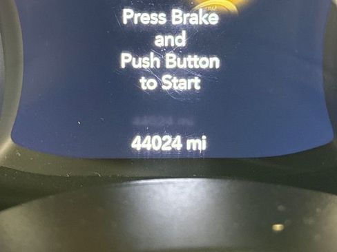 Used 2021 Jeep Wrangler Unlimited Sport image 17