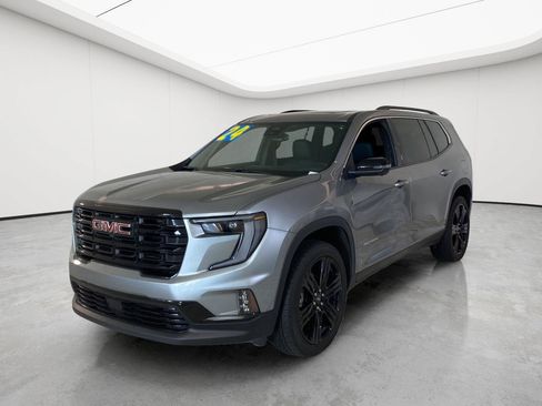 Used 2024 GMC Acadia Elevation w/ Black Edition FWD image 4