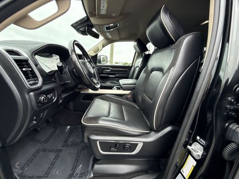 Used 2021 RAM 1500 Laramie w/ Advanced Safety Group AWD/4WD image 13