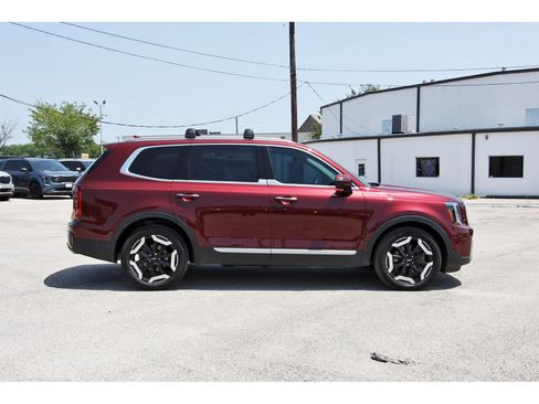 Certified 2023 Kia Telluride S w/ S Sunroof Package AWD/4WD image 2