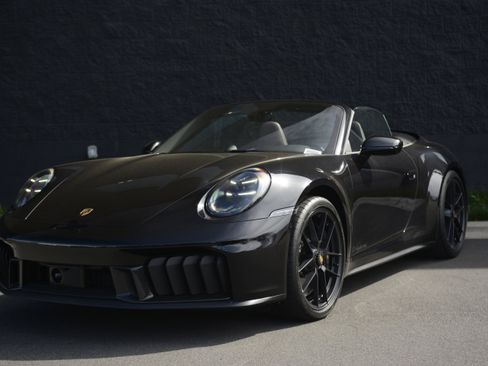 Certified 2026 Porsche 911 GTS image 36