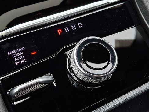 New 2026 Jeep Grand Cherokee Altitude AWD/4WD image 11
