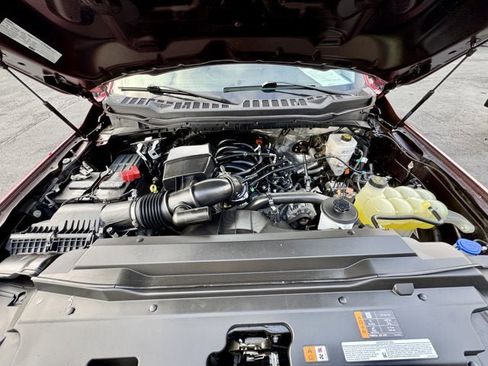 Used 2023 Ford F350 Lariat w/ Chrome Package image 28