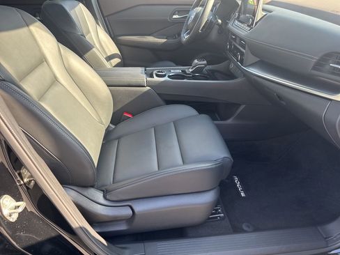 Used 2023 Nissan Rogue SV w/ SV Premium B Package AWD/4WD image 45