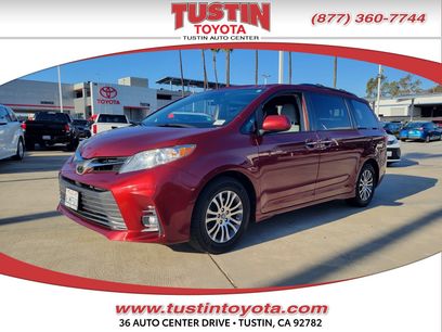 Certified 2019 Toyota Sienna XLE