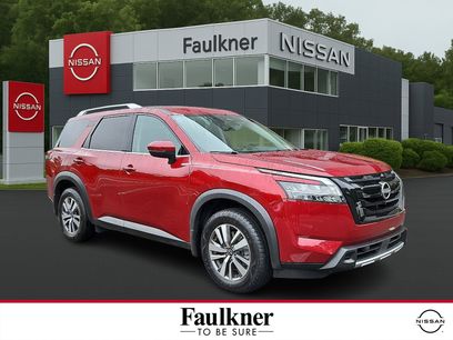 Certified 2023 Nissan Pathfinder SL w/ Black Appearance Package