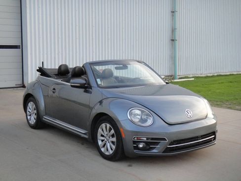 Used 2017 Volkswagen Beetle 1.8T image 4