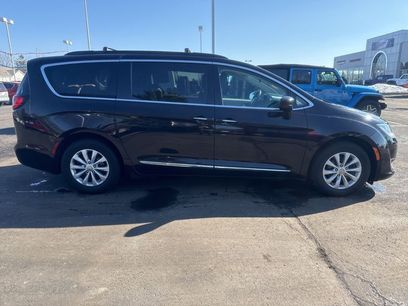Used 2017 Chrysler Pacifica Touring-L