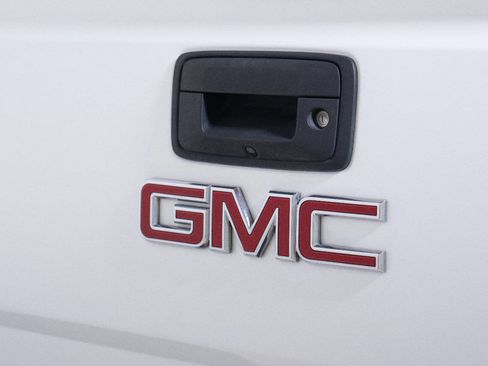 Used 2016 GMC Sierra 2500 Denali w/ Duramax Plus Package AWD/4WD image 19