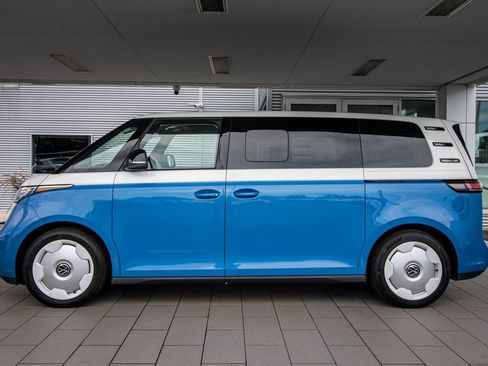 New 2025 Volkswagen ID. Buzz 1st Edition image 12