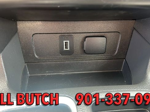 Used 2018 Ford Escape SEL AWD/4WD image 16