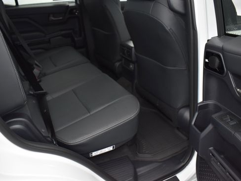 Used 2025 Toyota 4Runner Limited image 10