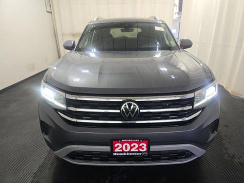 Used 2023 Volkswagen Atlas SEL AWD/4WD image 2