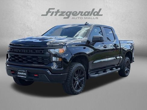 Used 2025 Chevrolet Silverado 1500 Custom Trail Boss AWD/4WD image 2