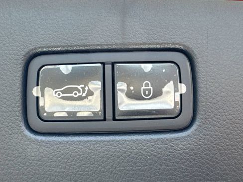 New 2026 Genesis GV70 2.5T Select AWD/4WD image 21