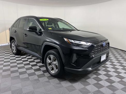 Used 2024 Toyota RAV4 LE AWD/4WD image 1