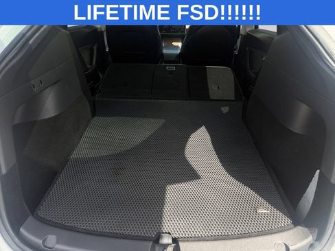Used 2020 Tesla Model Y Long Range AWD/4WD image 25