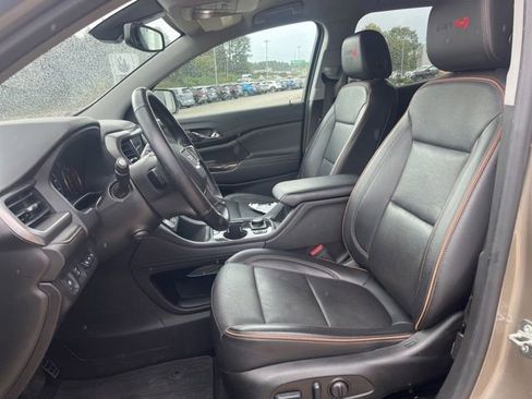 Used 2023 GMC Acadia AT4 w/ Technology Package image 32