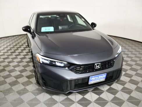 Certified 2025 Honda Civic Sport image 3