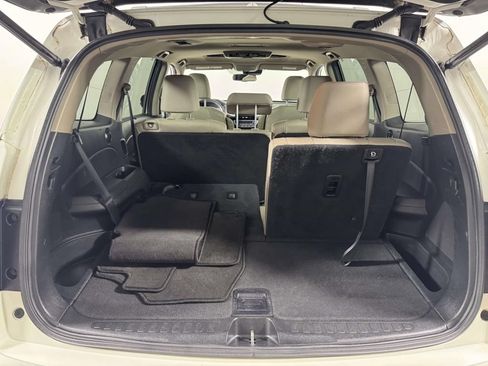 Used 2017 Honda Pilot Touring image 14