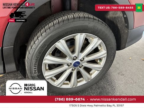 Used 2017 Ford Escape Titanium image 14