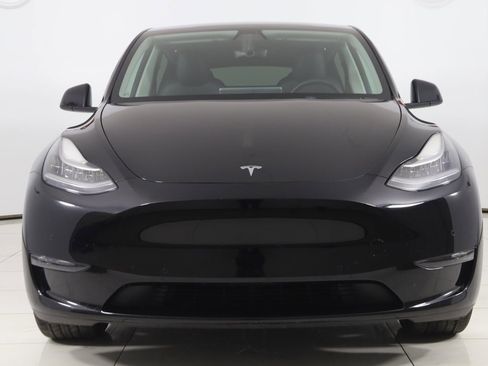 Used 2022 Tesla Model Y Long Range image 50