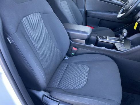 Used 2025 Kia Sportage LX AWD/4WD image 23