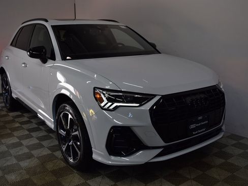 New 2025 Audi Q3 2.0T Premium Plus image 1