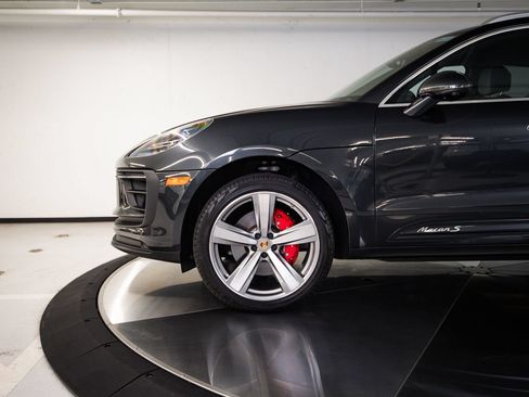 Certified 2026 Porsche Macan S AWD/4WD image 11