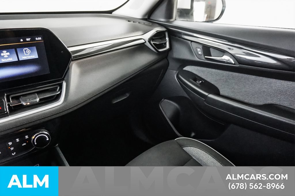 Used 2025 Chevrolet TrailBlazer LT FWD image 38