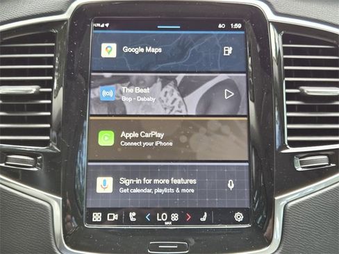 Certified 2025 Volvo XC90 T8 Plus image 19