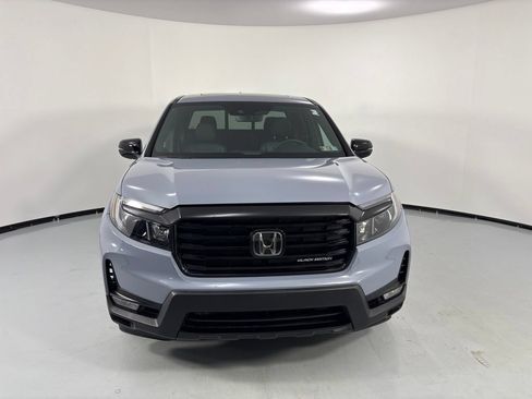 Used 2022 Honda Ridgeline Black Edition image 2