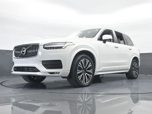 Used 2020 Volvo XC90 T5 Momentum w/ Protection Package Premier image 56
