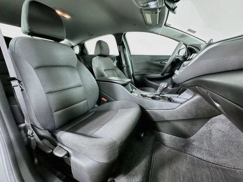 Used 2025 Chevrolet Malibu LT FWD image 28
