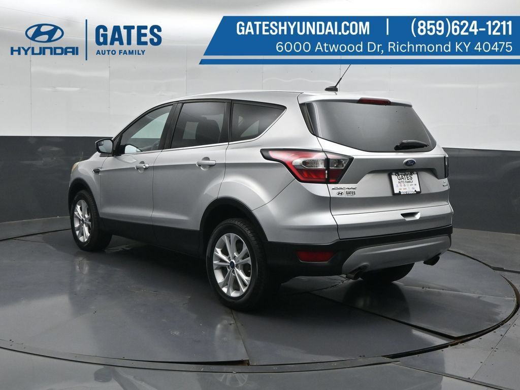 Used 2017 Ford Escape SE AWD/4WD image 8
