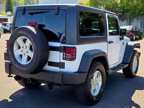 Used 2017 Jeep Wrangler Sport w/ Quick Order Package 24S AWD/4WD image 7
